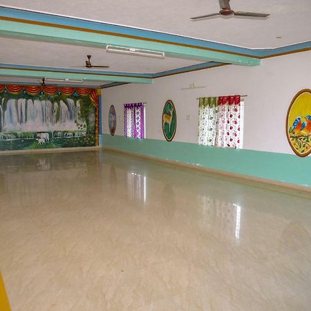 Mahathi Resort And Spa Yelagiri Dış mekan fotoğraf