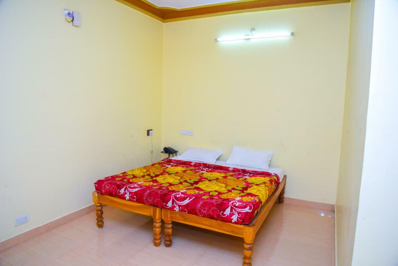 Mahathi Resort And Spa Yelagiri Dış mekan fotoğraf