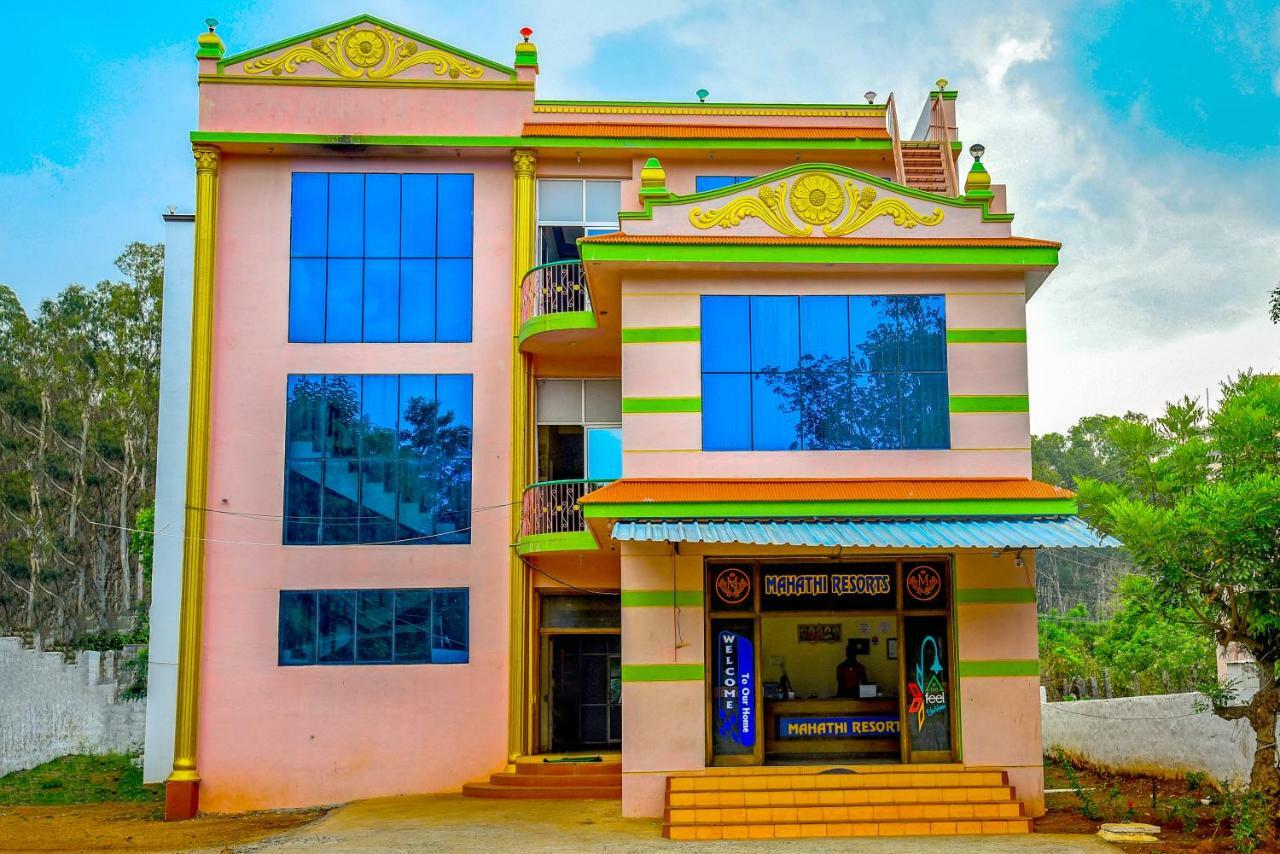 Mahathi Resort And Spa Yelagiri Dış mekan fotoğraf